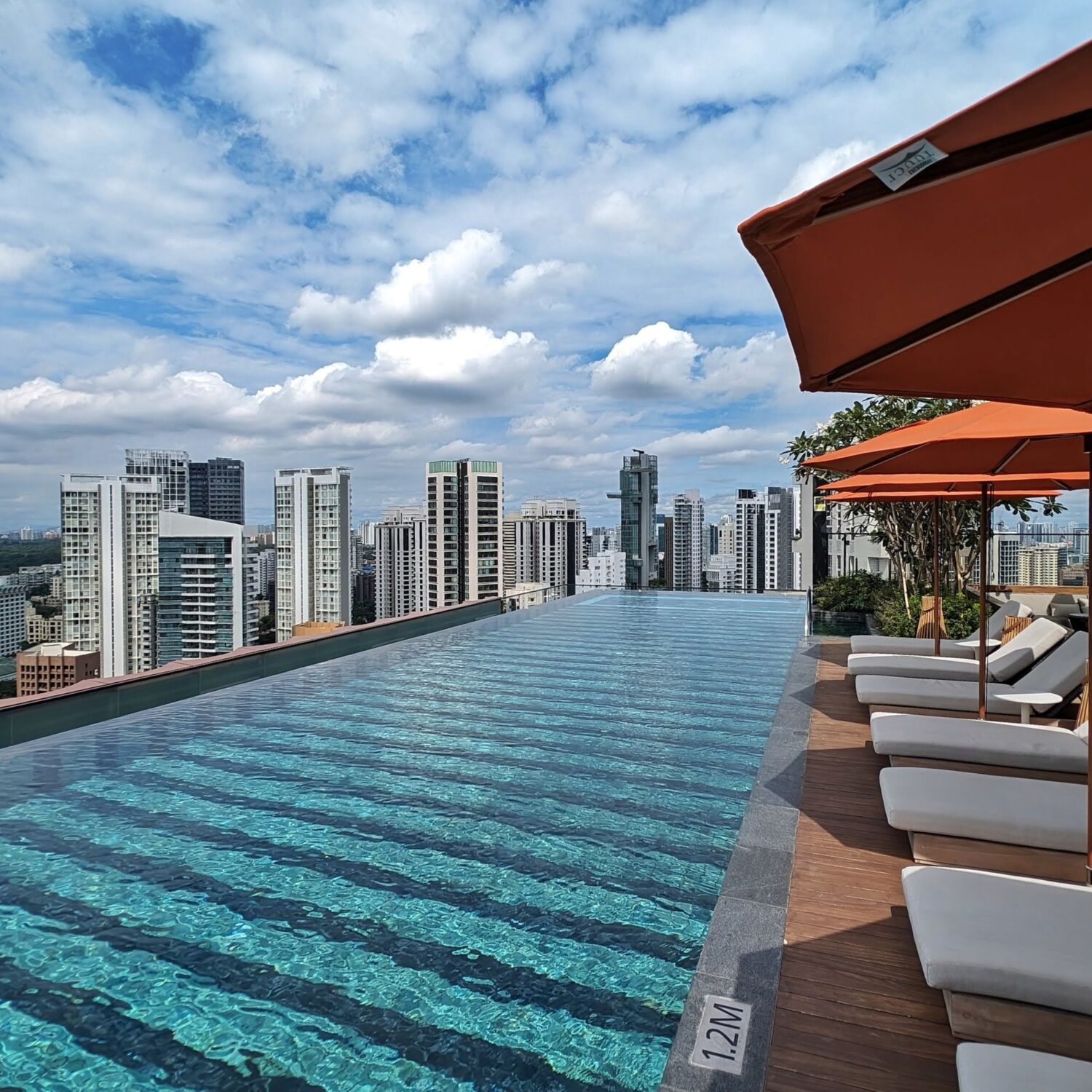 Artyzen Singapore Rooftop Pool